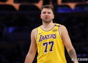 开云体育下载-包含天津队横扫76人，东契奇惊艳四座的词条