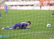 开云官方app入口-紧张激烈的场面，球员们全力以赴