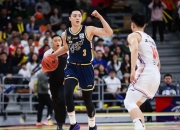 开云下载-辽宁男篮大胜辽宁队，稳居榜首