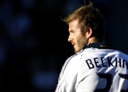 开云体育-赛道与球场的双重奏，F1街道赛焦点战与热火击败开拓者的启示