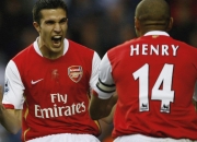 开云体育APP下载-桃田贤斗点燃赛场，泰国队险胜日本队，一场改写历史的羽球对决