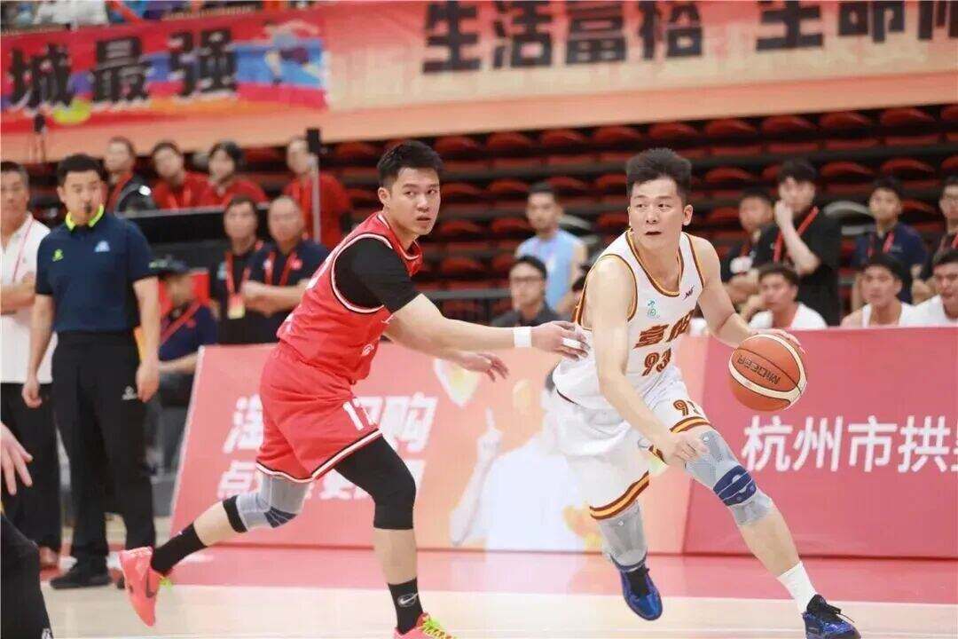 包含世界各国篮球队员共同争霸,体育精神传承的词条 包含世界各国篮球队员共同争霸,体育精神传承的词条