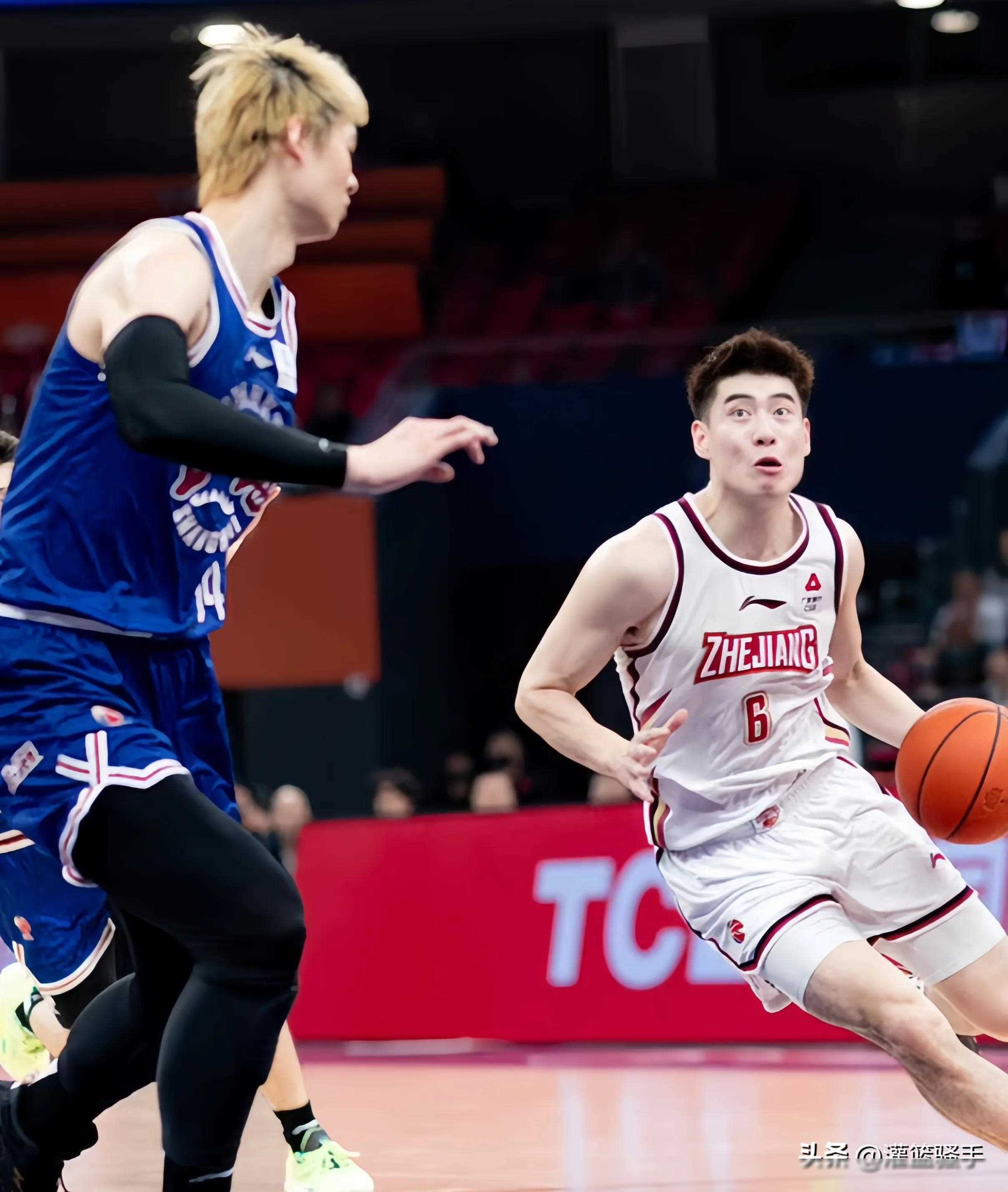 CBA联赛精彩瞬间集锦,球队实力对决纯净热血的简单介绍 CBA联赛精彩瞬间集锦,球队实力对决纯净热血的简单介绍