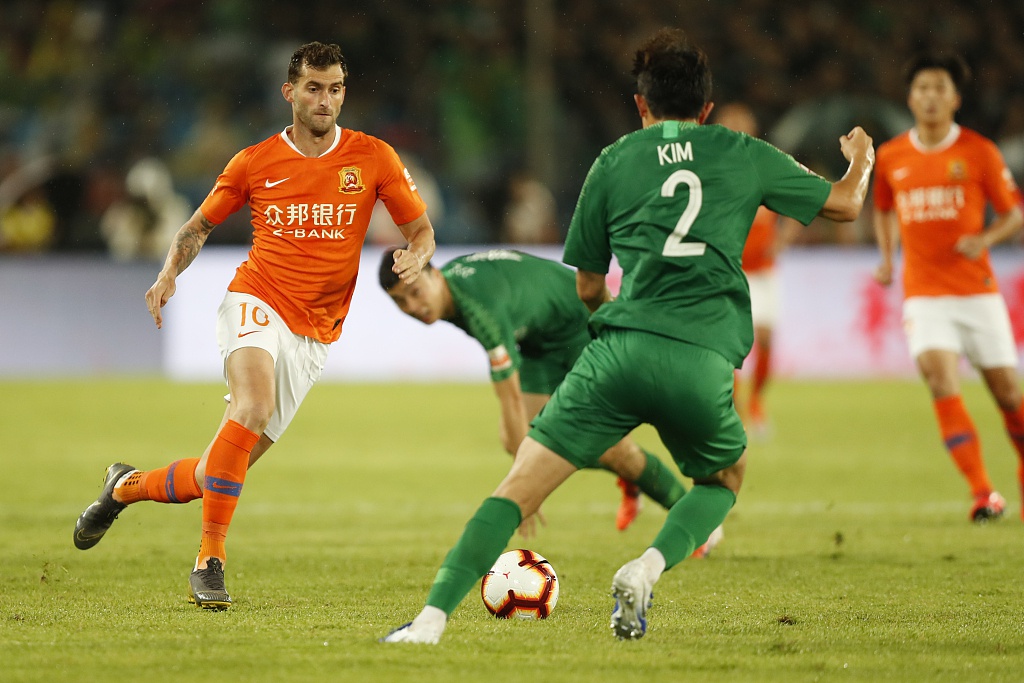 关于广州富力主场战平青岛黄海，稳固中下游位置的信息