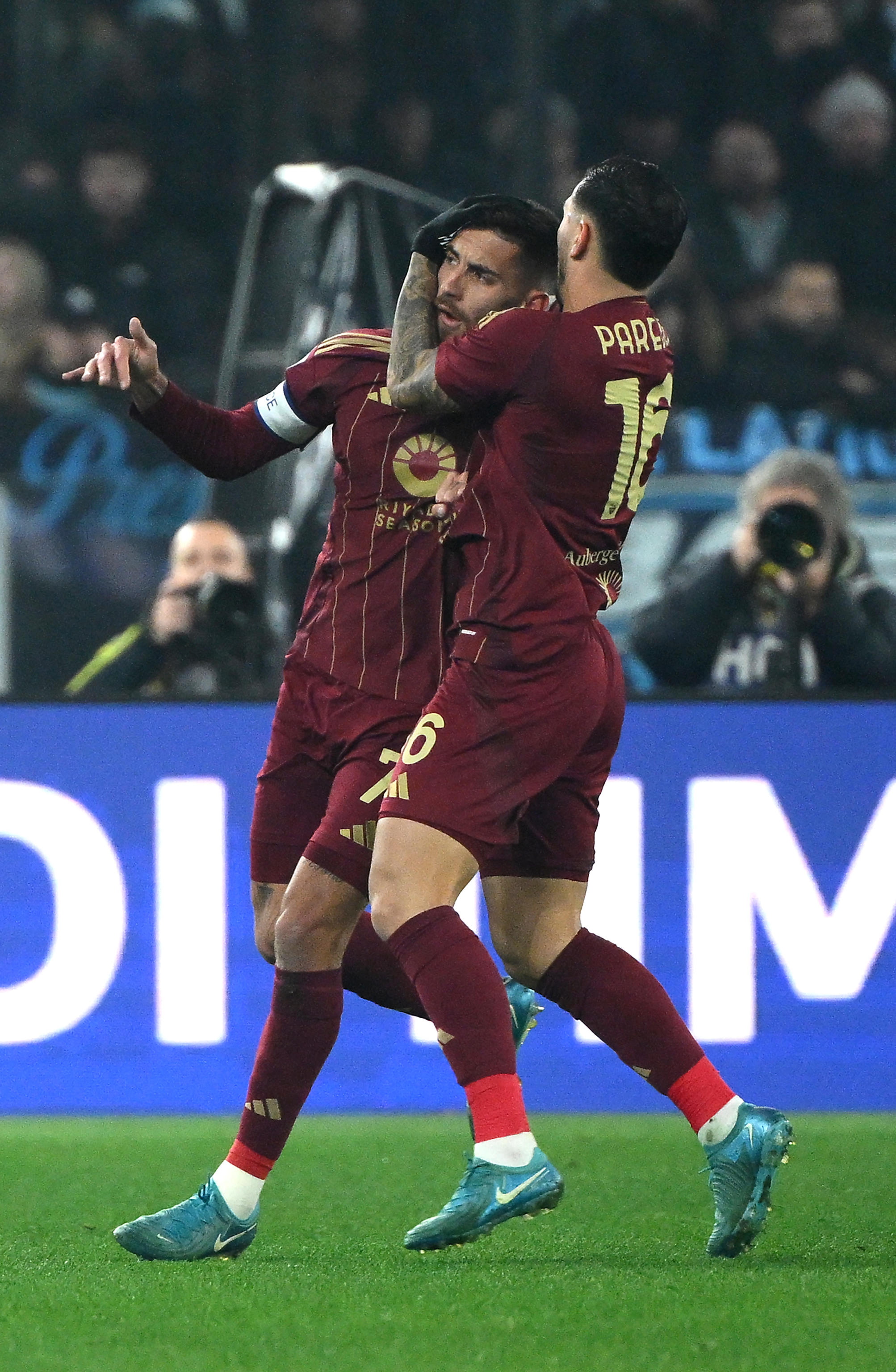 包含罗马客场失利！球队陷入危机的词条