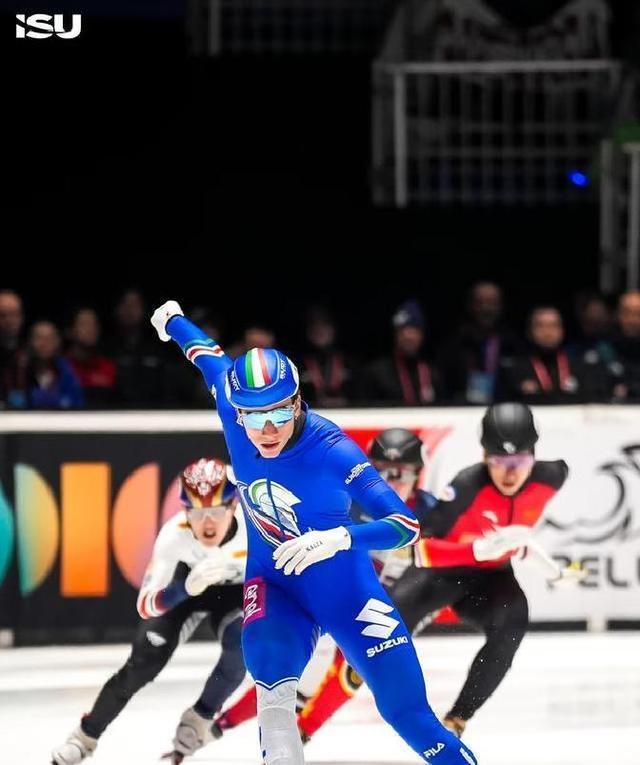 短道速滑女队高歌猛进，再添一金的简单介绍