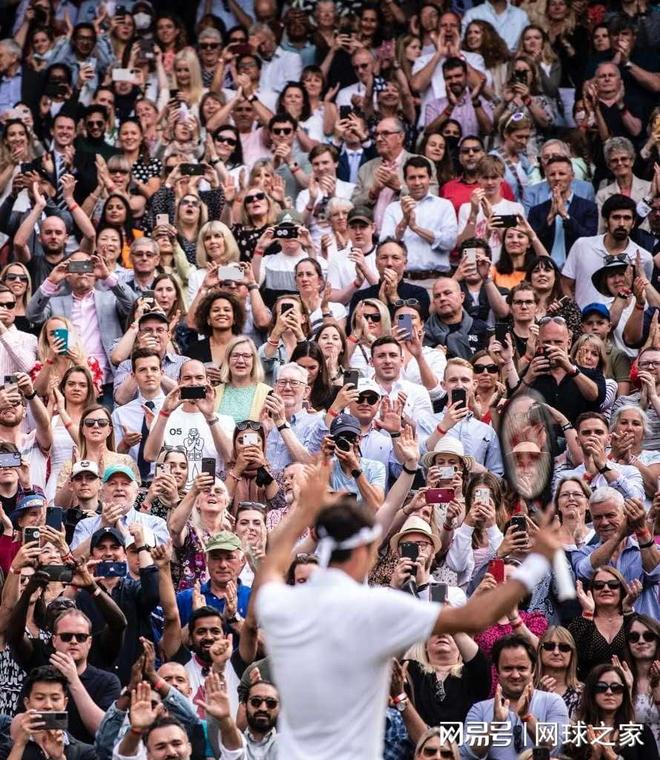意大利网球队绝地反击美国网球队,费德勒打破历史纪录的简单介绍 意大利网球队绝地反击美国网球队,费德勒打破历史纪录的简单介绍