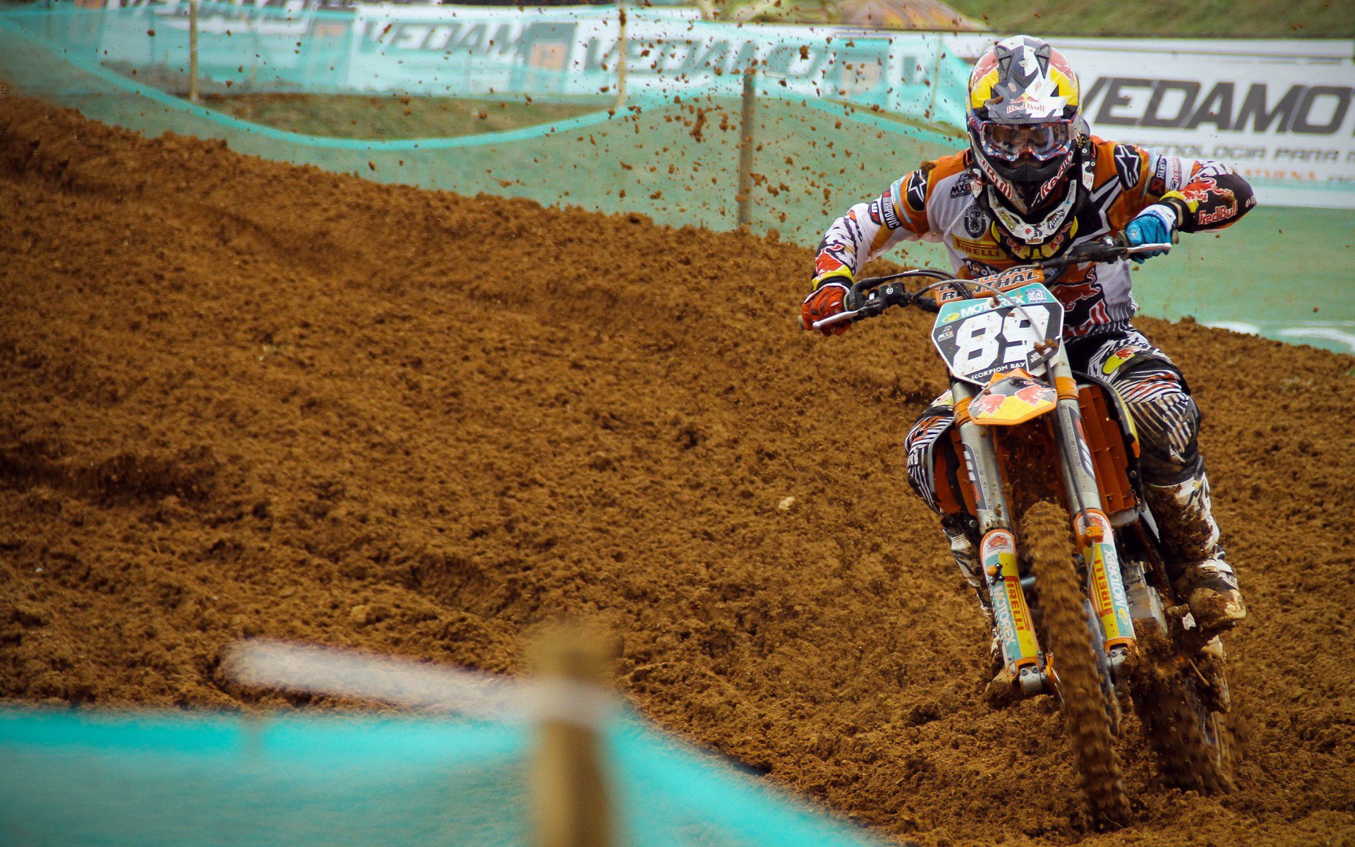 巴雷拉封神之夜,F1街道赛的绝对统治与无争议全场最佳